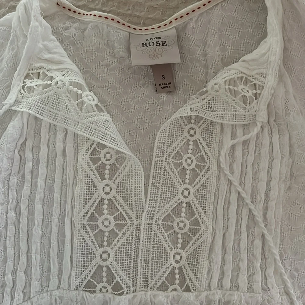 White Lace Trim Cover Up - Picture 2 of 6